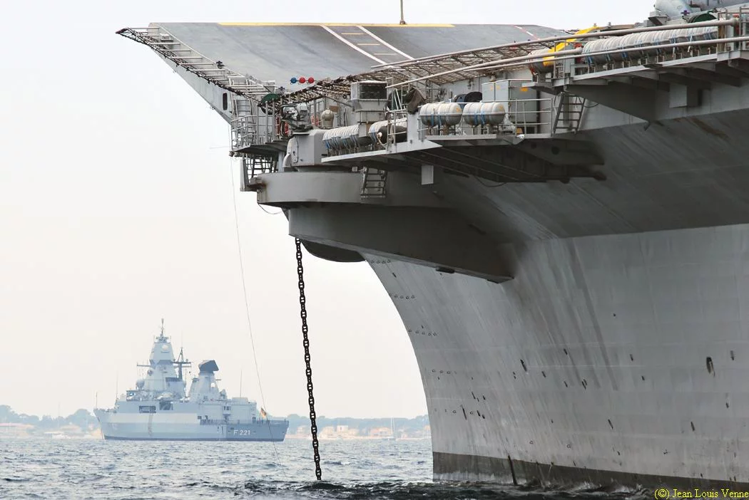 Le Principe de Asturias en rade de Hyères