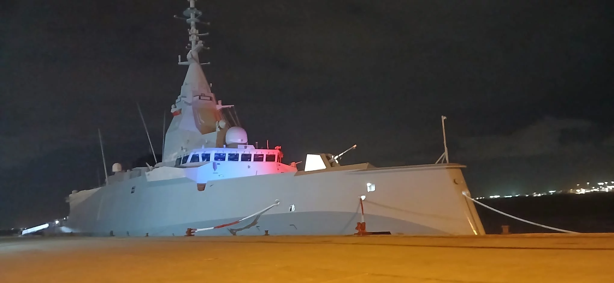 La frégate Amiral Ronarc’h en escale à Lisbonne (Portugal)