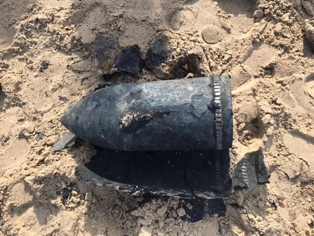 Une munition de la 2è Guerre Mondiale découverte sur une plage de Calais