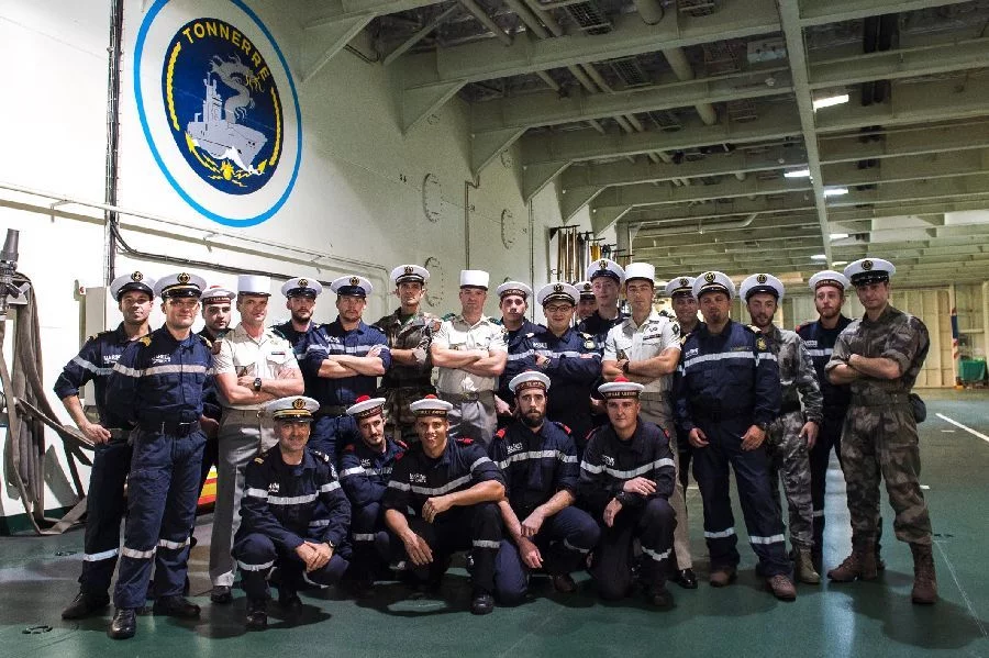 Le BPC Tonnerre commémore la bataille de Camerone