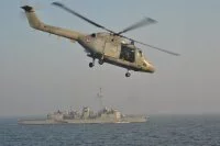La frégate Primauguet et son hélicoptère