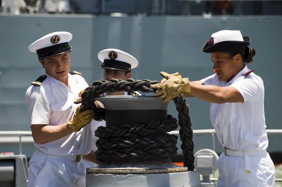 Accostage du Prairial à Pearl Harbour