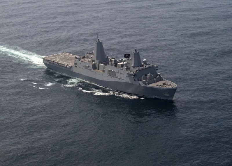 Le navire d’assaut amphibie américain USS New Orleans