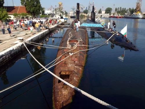 Journée Portes Ouvertes en 2009 à la force sous-marine bulgare
