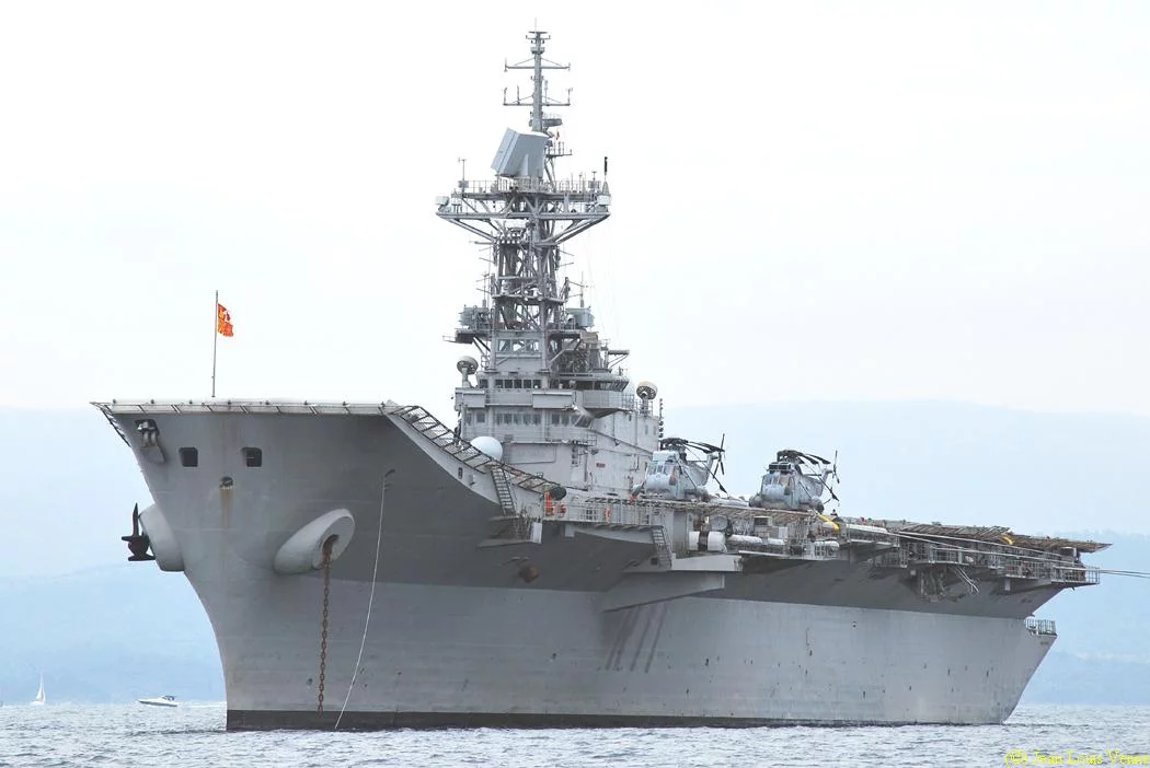 Le Principe de Asturias en rade de Hyères