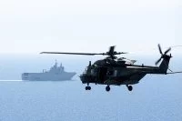 Le porte-hélicoptères amphibie Dixmude