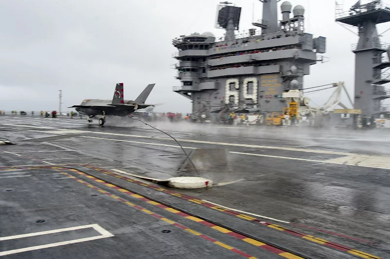 Premier appontage d'un F-35C