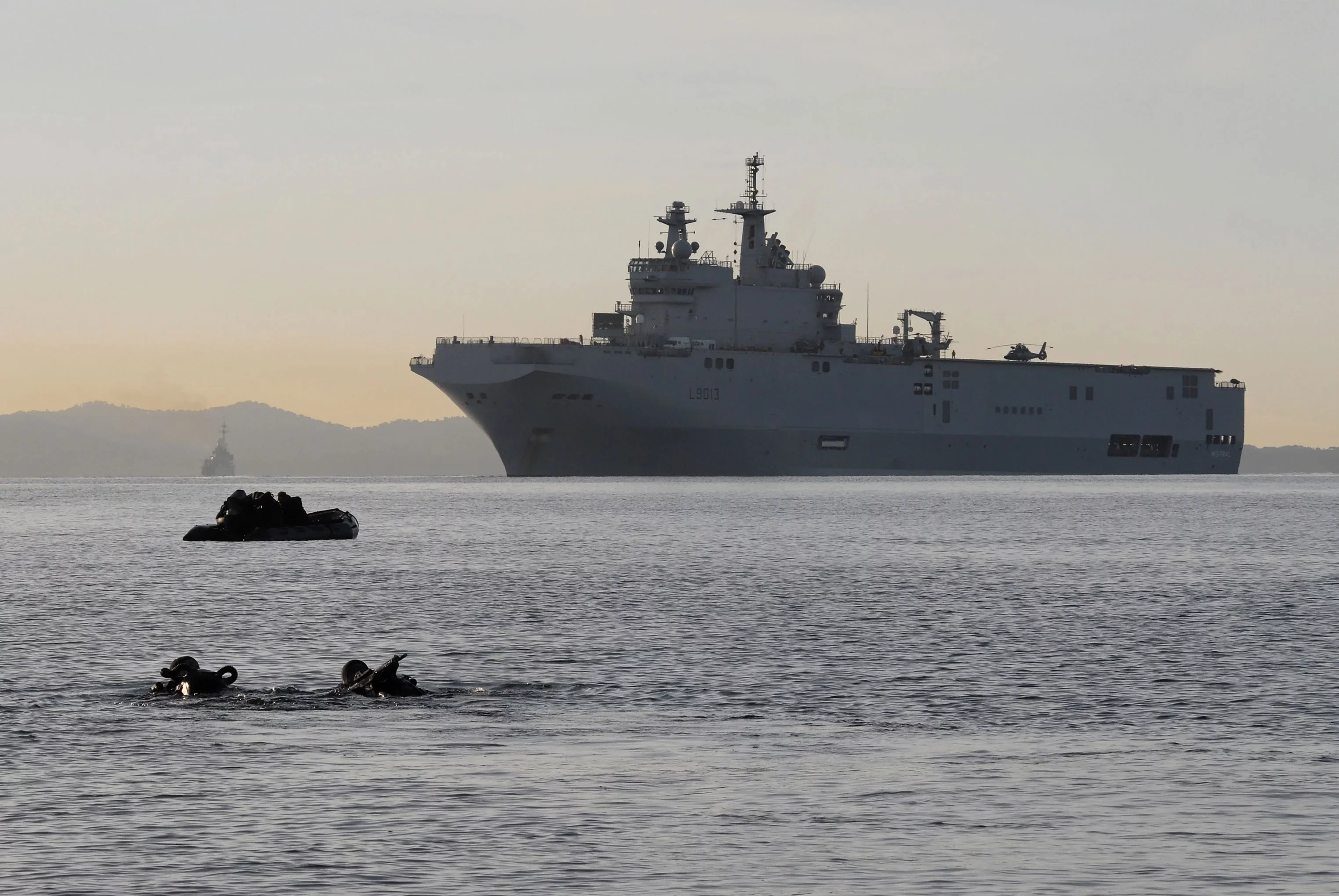 Sécurisation de la plage par les commandos marine