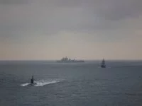 Un sous-marin britannique et le navire espion russe Yantar