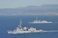 Les frégates Dupleix et Montcalm naviguent de concert