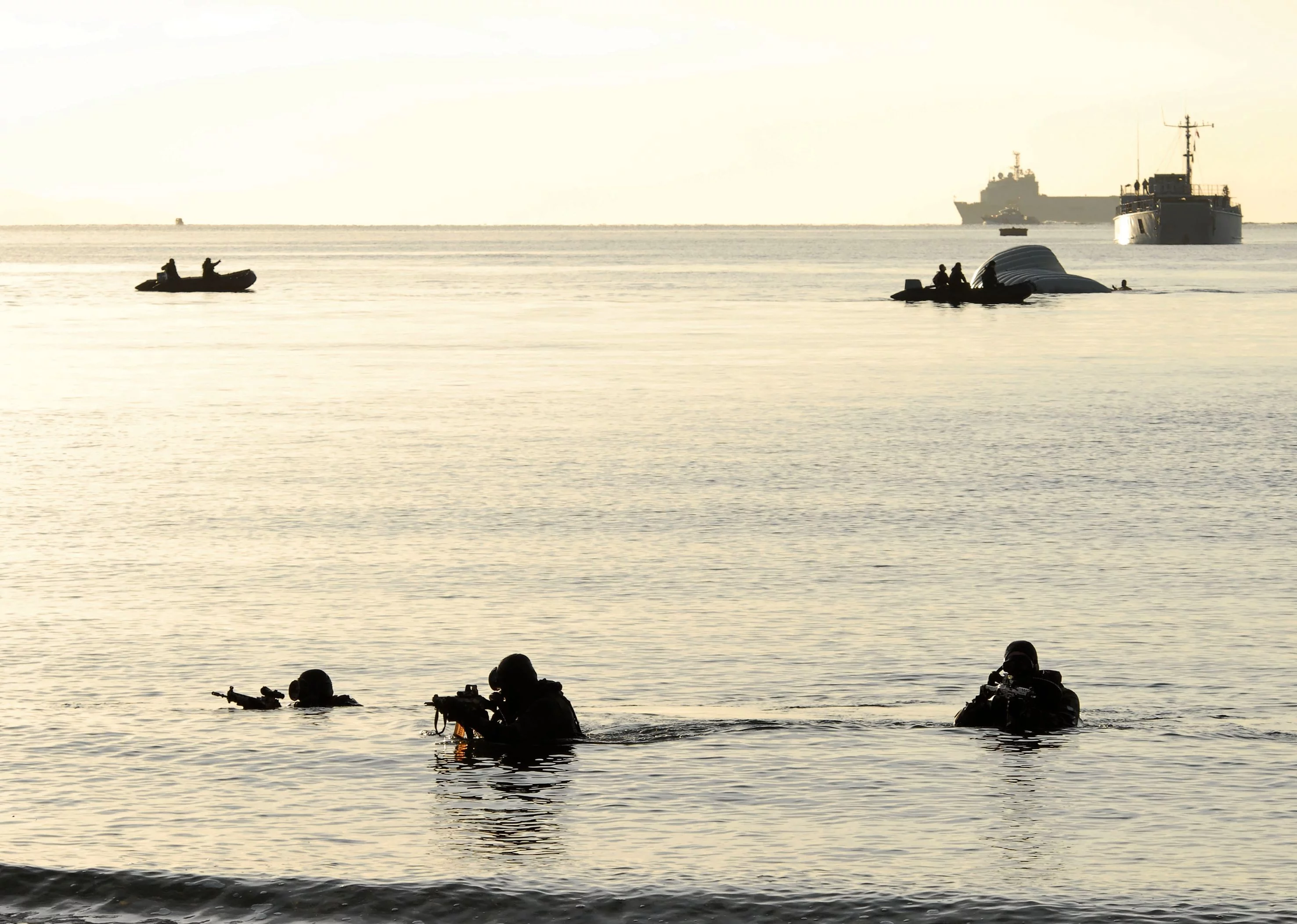 Sécurisation de la plage par les commandos marine