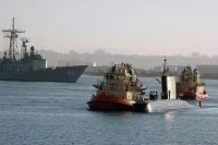 Le sous-marin Chilien Simpson entre dans le port de Point Loma