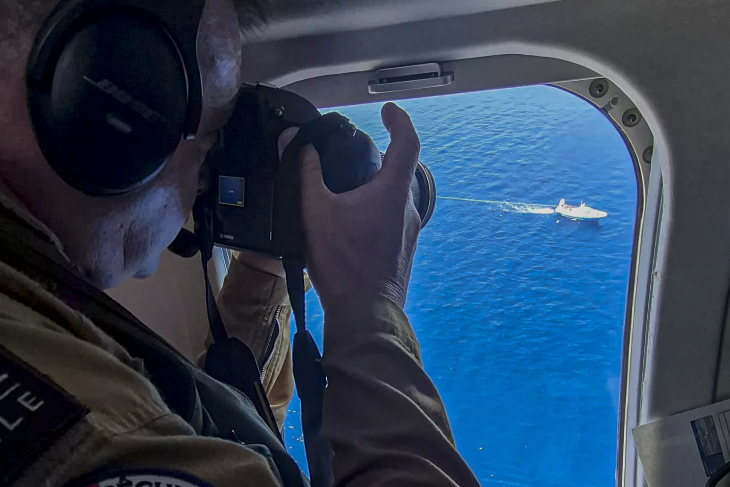Un avion de surveillance maritime Falcon 50 effectue une mission de police des pêches en Méditerranée