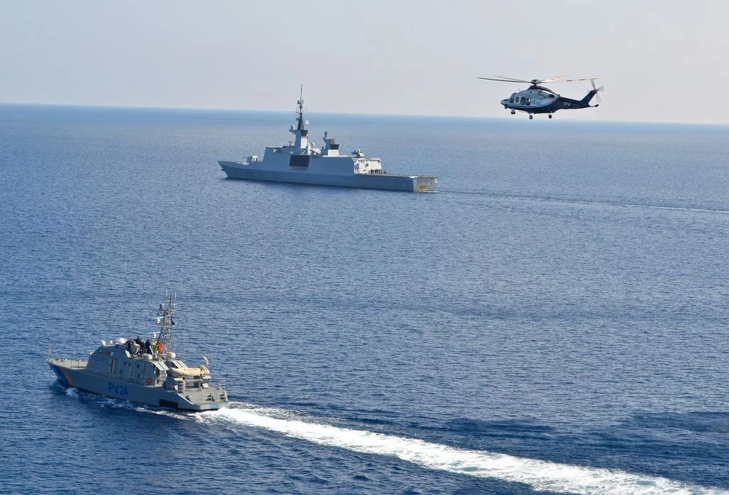 Le Surcouf effectue un exercice de type Passex avec la marine chypriote