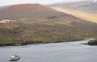 La frégate Floréal au large de l'île Crozet