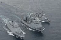 Les frégates Latouche-Tréville et Normandie s’entraînent avec le BCR Somme
