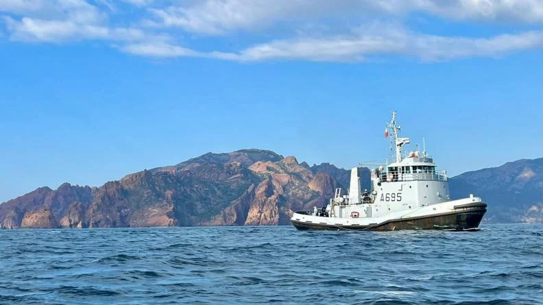 Le remorqueur côtier Bélier