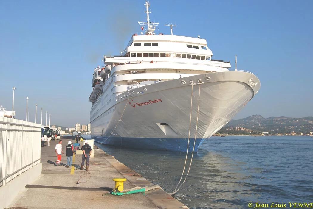 Le paquebot Thomson Destiny fait escale à La Seyne-sur-mer