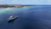 Le BSAOM Champlain au large des îles Eparses