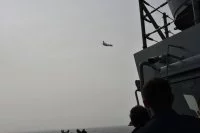 Le Falcon 50 survole la frégate espagnole Furor