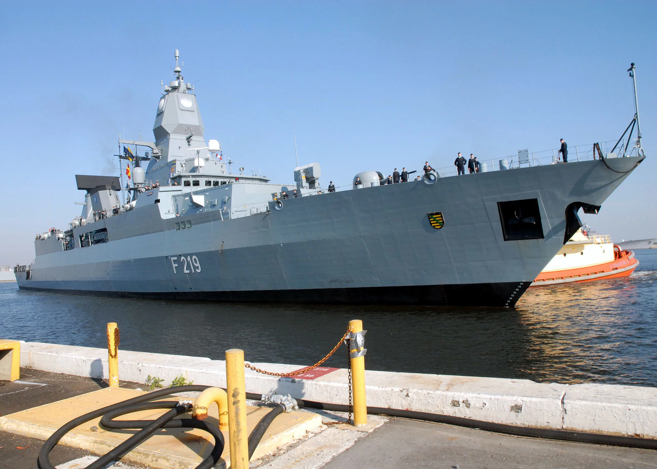 La frégate allemande de défense aérienne “Sachsen”