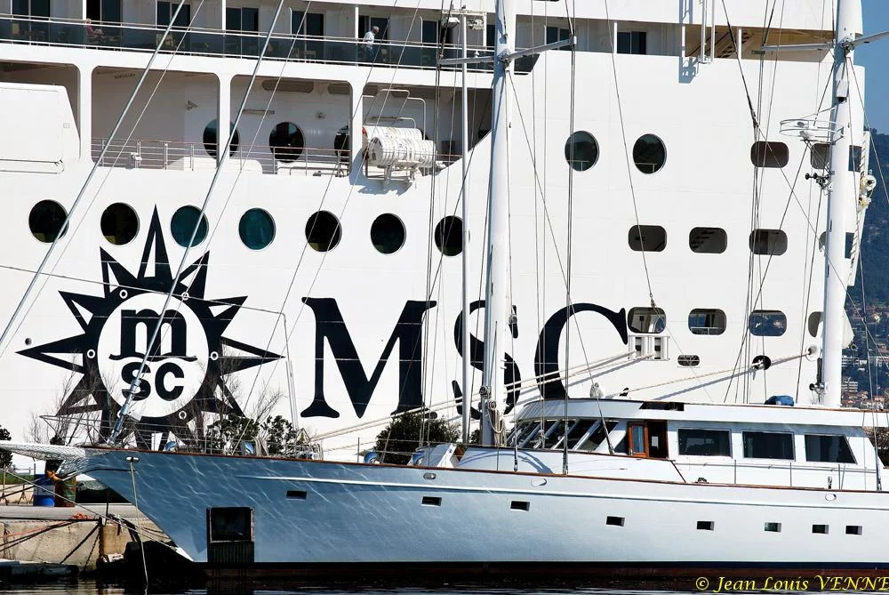 Escale surprise du MSC Fantasia à La Seyne sur Mer