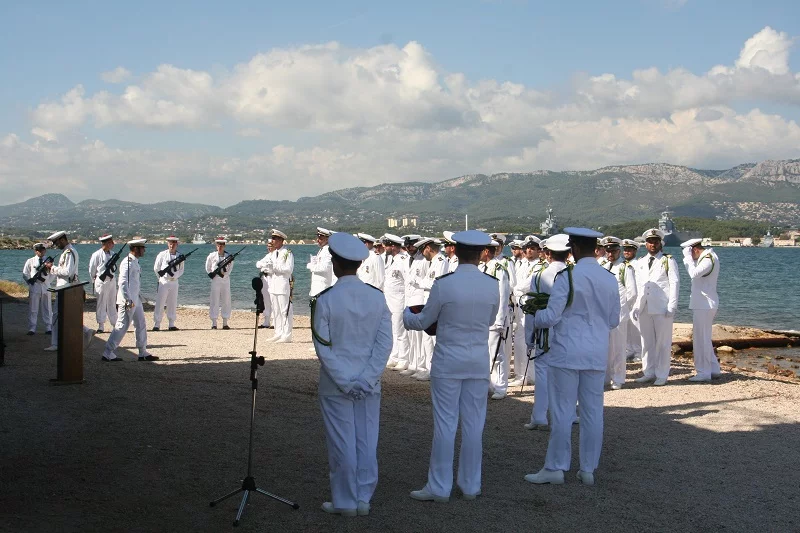 L'équipage rouge du sous-marin Rubis