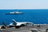 Le Guépratte rencontre le porte-avions John Stennis