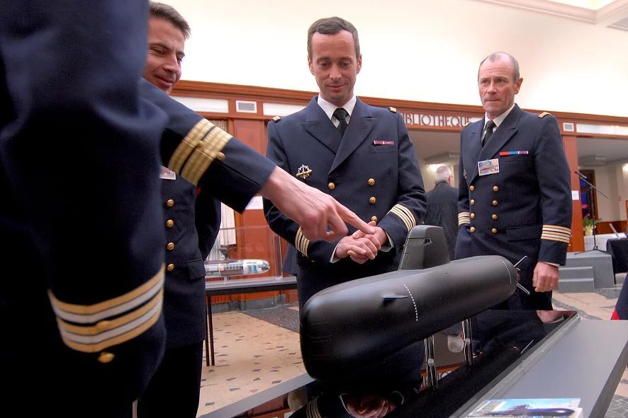 Exposition de maquettes des nouveaux sous-marins proposés par DCNS