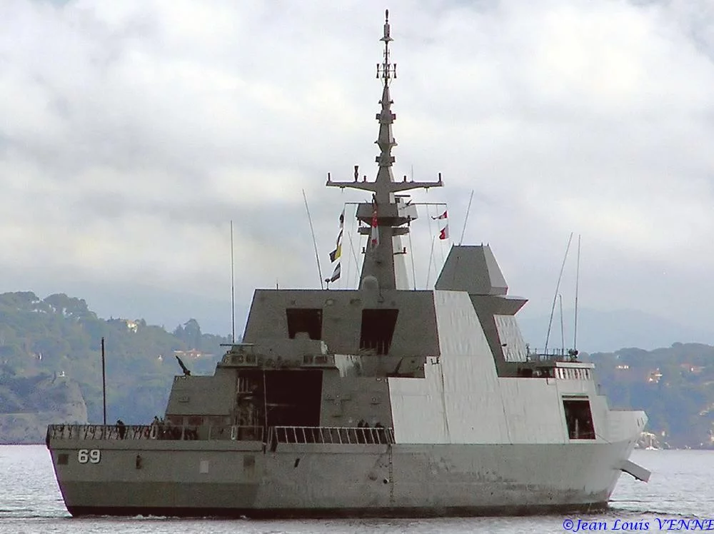 Appareillage de lâ€™Intrepid