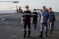Le chef d’état-major de la marine égyptienne embarque à bord du BPC Dixmude