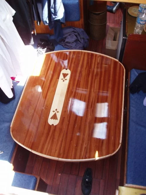 La nouvelle table du carré de la Grande Hermine