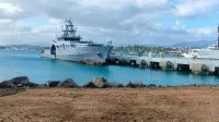 Le patrouilleur Auguste Bénébig accosté au quai des POM