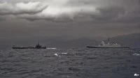 La frégate multi-missions Normandie et l’engin de débarquement Damour de la marine libanaise