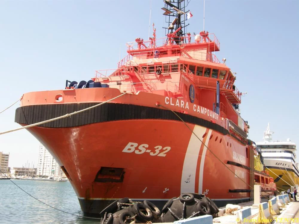 Le Clara Campoamor