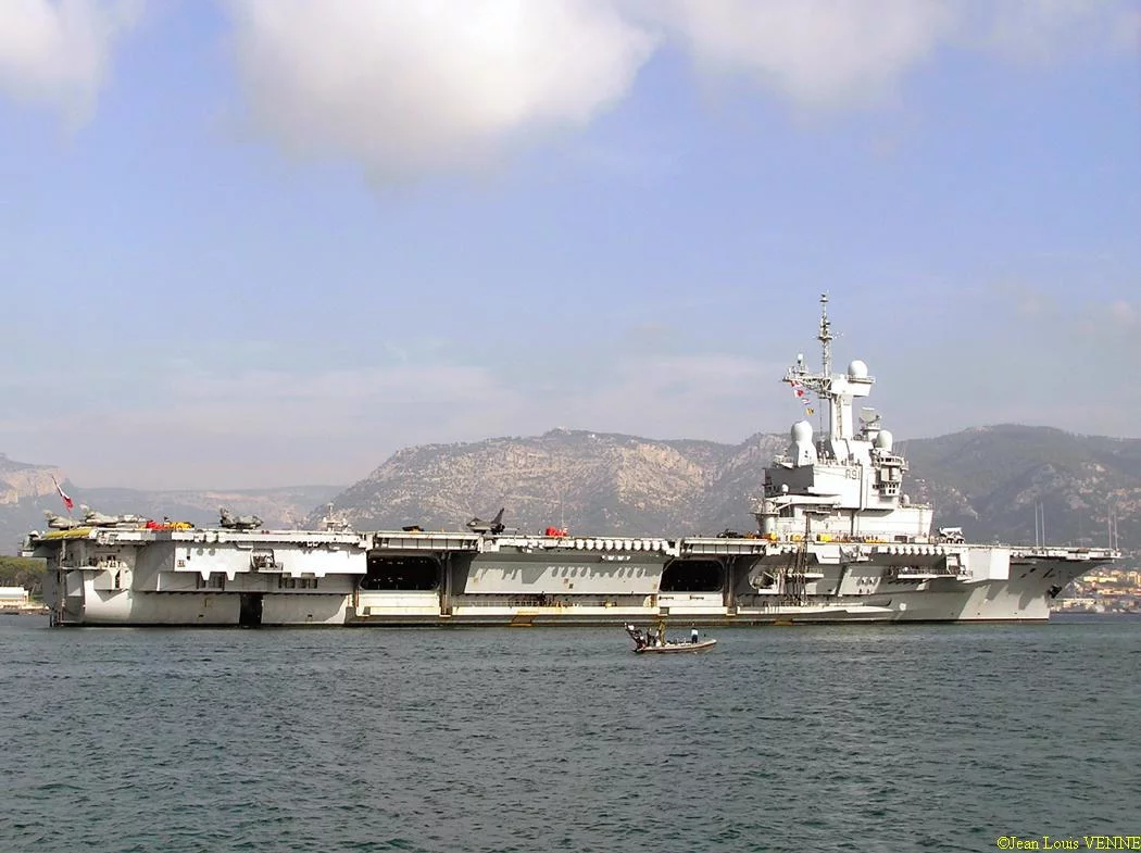 Appareillage du Charles de Gaulle