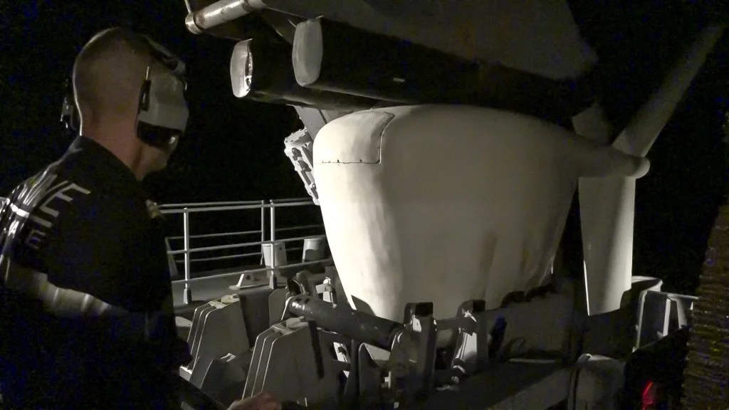 L'antenne sonar remorquée d'une frégate