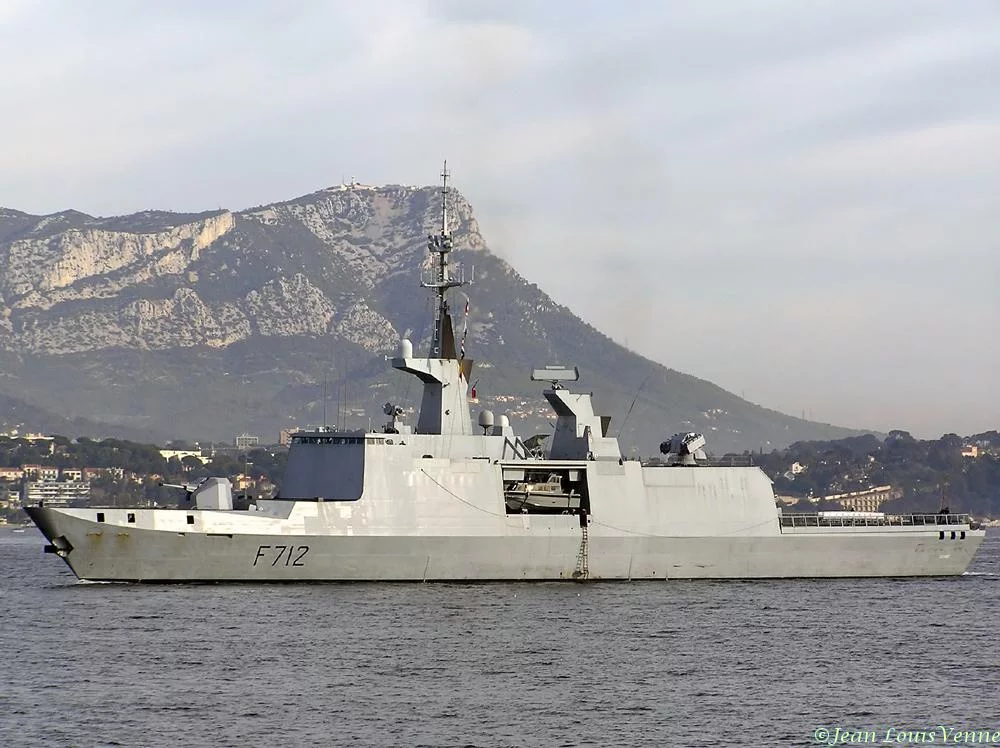 La frégate Courbet rentre du Liban