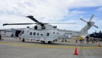 Un hélicoptère MCH-101 sur la base aérienne japonaise de Iwakuni