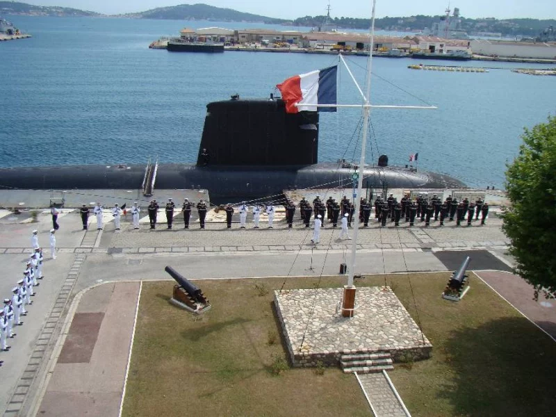 Remise de décoration à l'escadrille des SNA