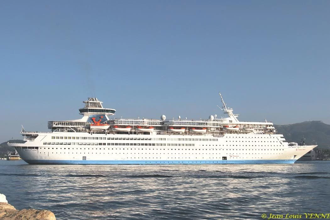 Le paquebot Thomson Destiny fait escale à La Seyne-sur-mer