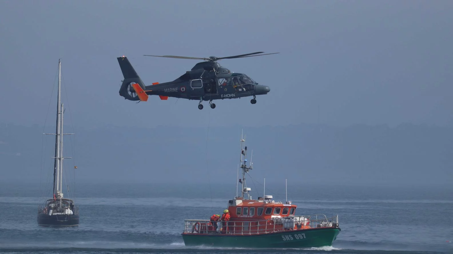Démonstration d'un treuillage avec la SNSM de Camaret-sur-mer