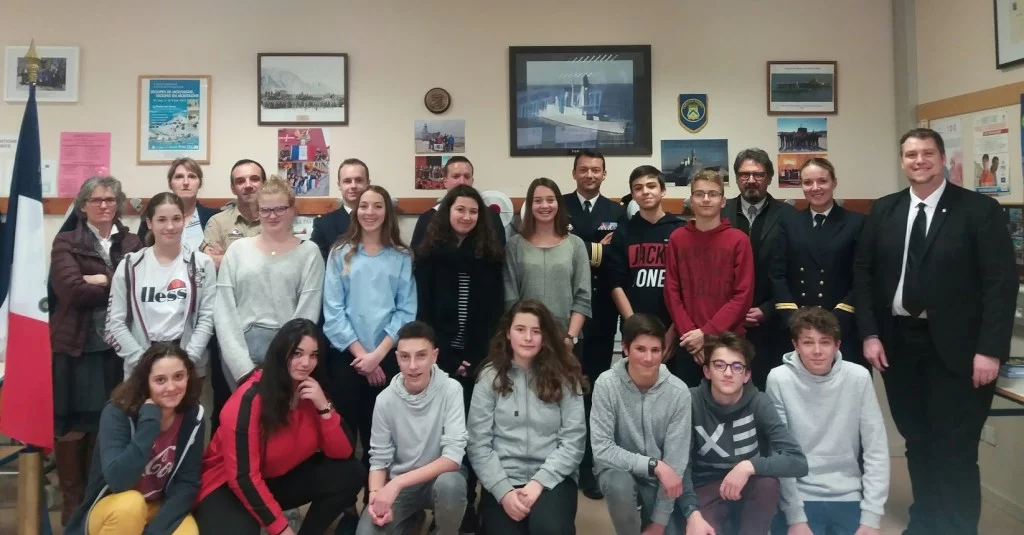 Des marins du Forbin à la rencontre des collégiens des Allobroges