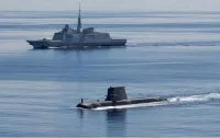 La frégate Aquitaine et un sous-marin norvégien de la classe Ula