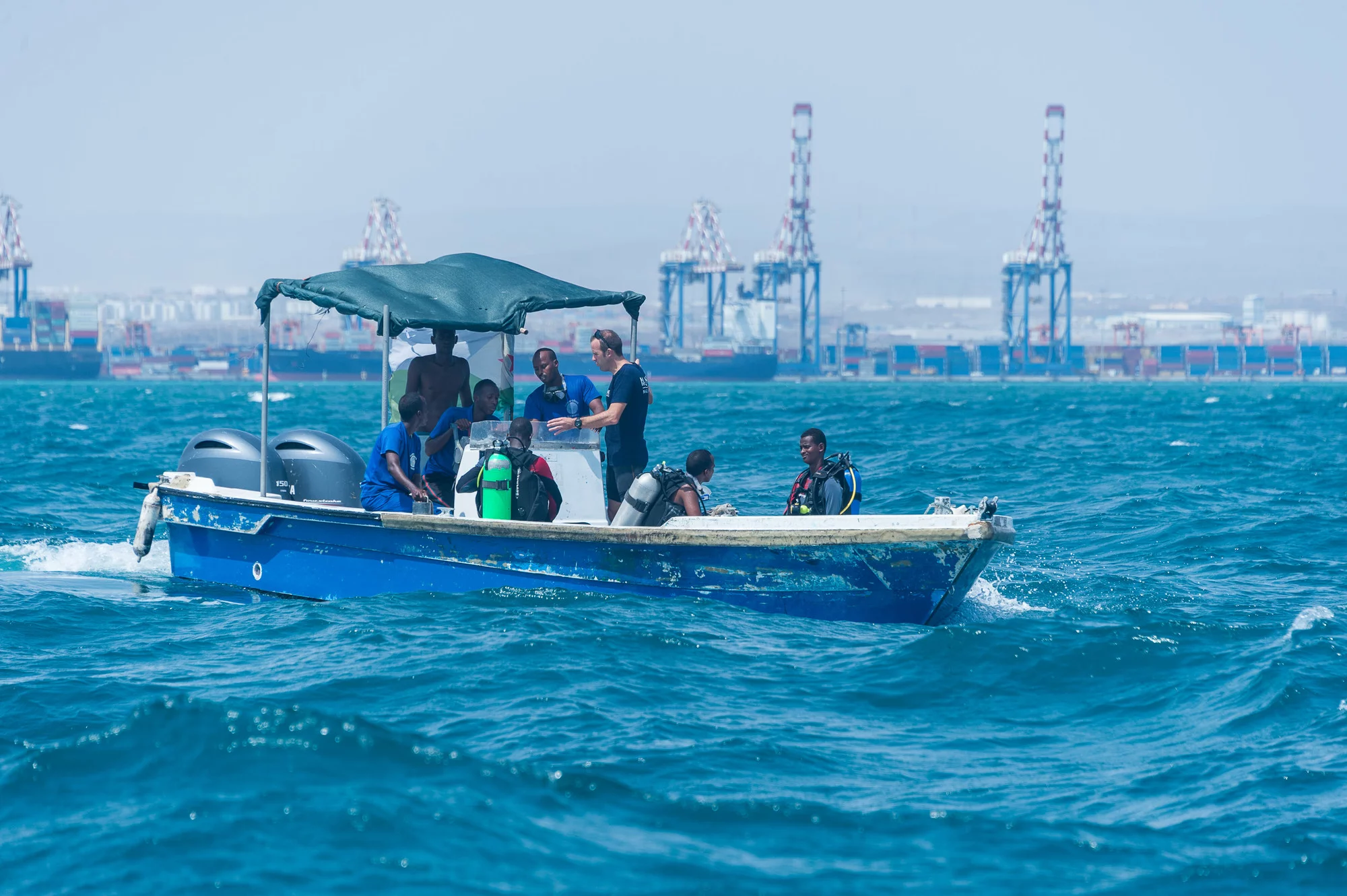 Echange pédagogique entre plongeurs français et djiboutiens