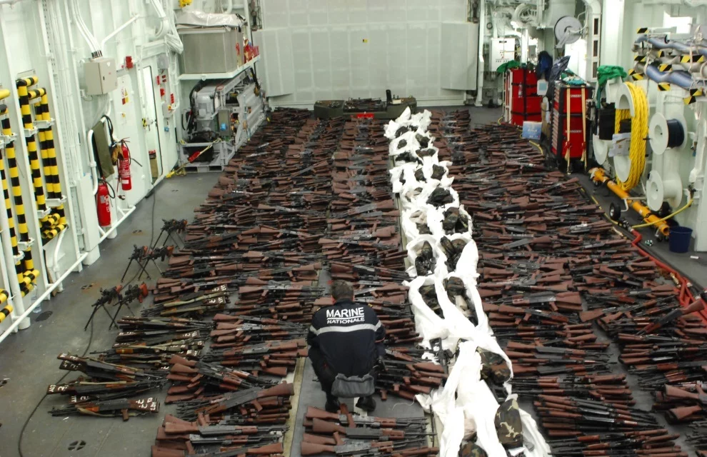 La frégate Provence réalise une importante saisie d’armes au large de la Somalie
