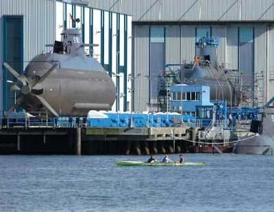 Un sous-marin au chantier HDW