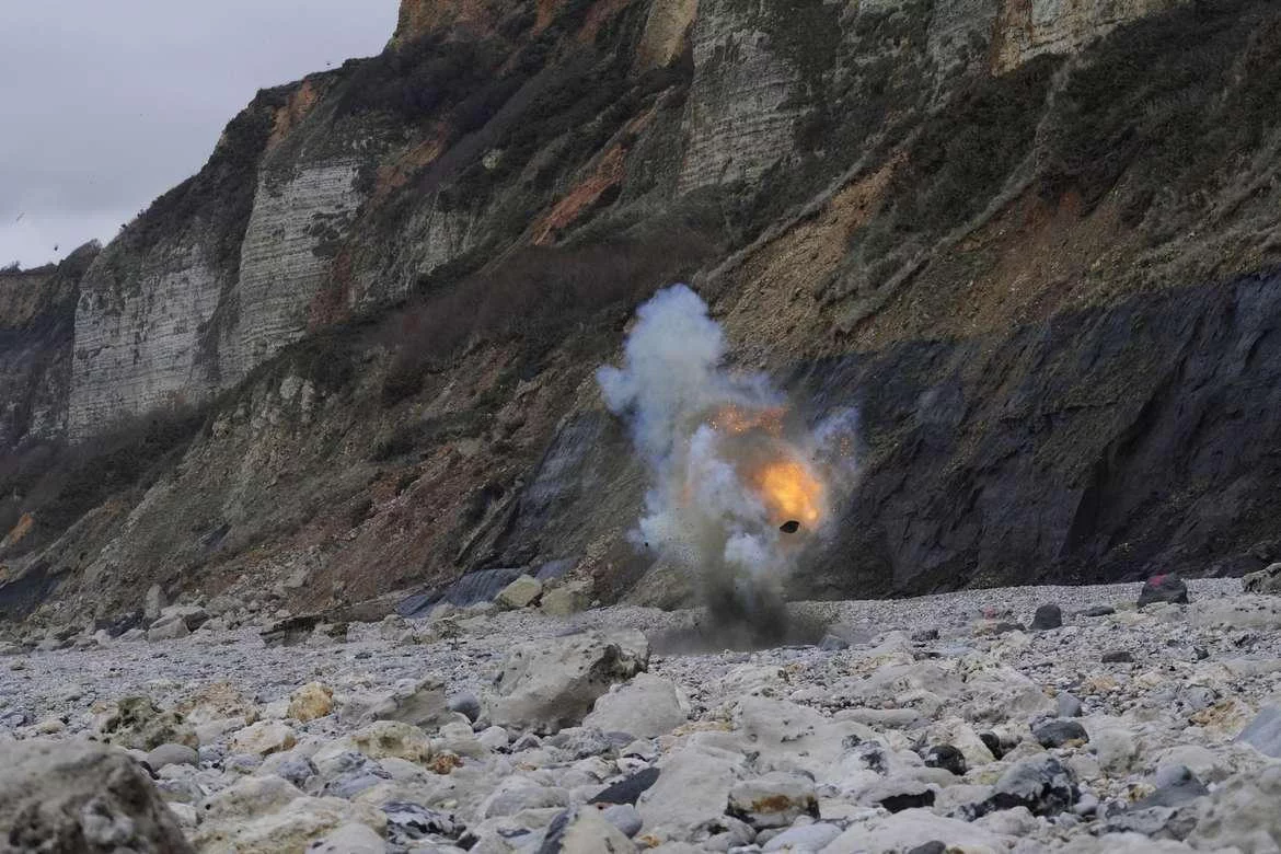 Le GPD Manche détruit un obus à Cauville
