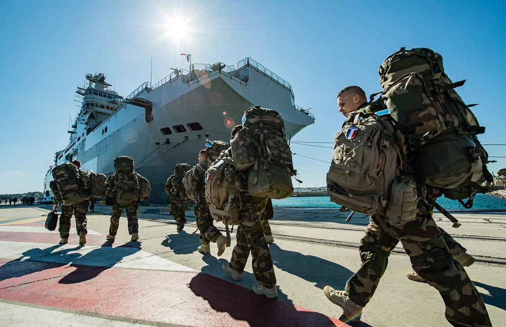 Relève par la mer d’un contingent au Liban