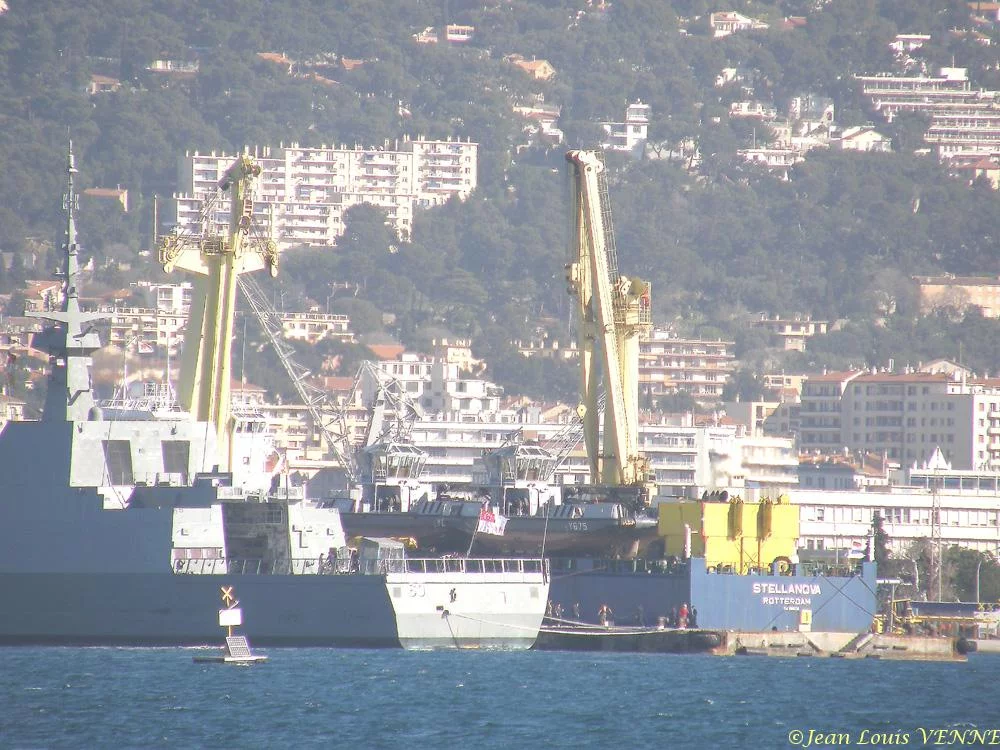 Les 2 pontons grues